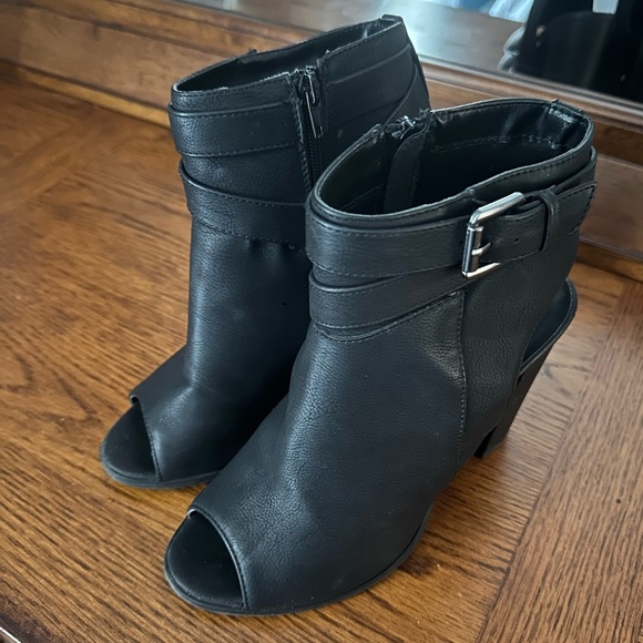 Charlotte Russe Boots (8) - Picture 1 of 5